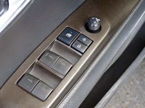 Used 2021 Toyota Camry LE FWD image 18