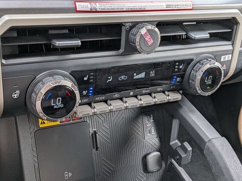 New 2026 Toyota Tacoma 4x4 Double Cab image 24