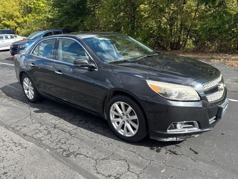 Used 2013 Chevrolet Malibu LTZ image 3