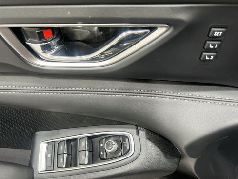 Used 2024 Subaru Ascent Limited w/ Technology Package image 13