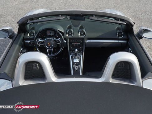 Used 2018 Porsche 718 Boxster S RWD image 23