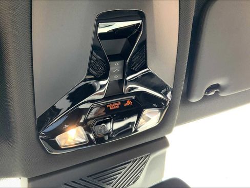 New 2025 BMW X1 xDrive28i w/ Premium Package image 17