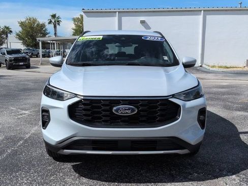 Used 2025 Ford Escape ST-Line Select AWD/4WD image 9