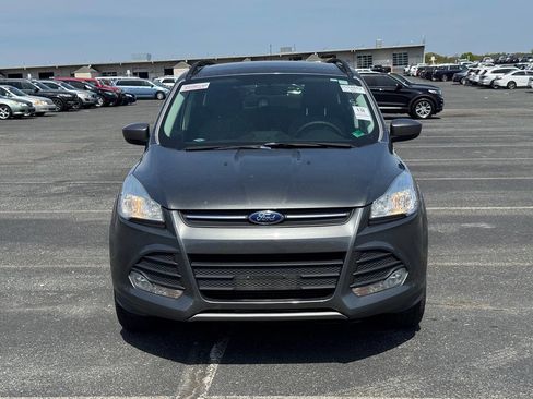 Used 2014 Ford Escape SE w/ Equipment Group 201A image 2