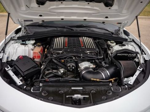 Used 2019 Chevrolet Camaro ZL1 RWD image 30