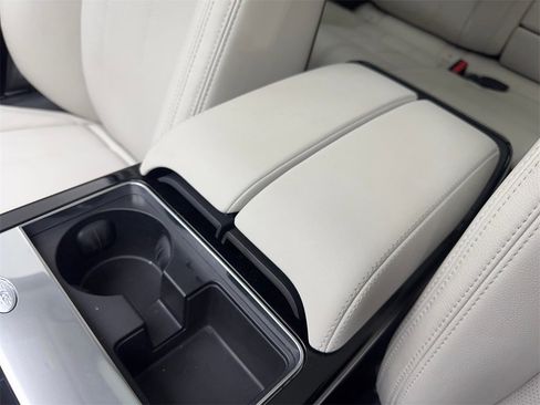 Used 2023 Land Rover Range Rover Velar S image 69