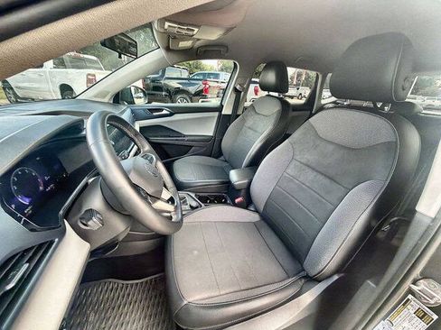 Used 2022 Volkswagen Taos SE AWD/4WD image 18