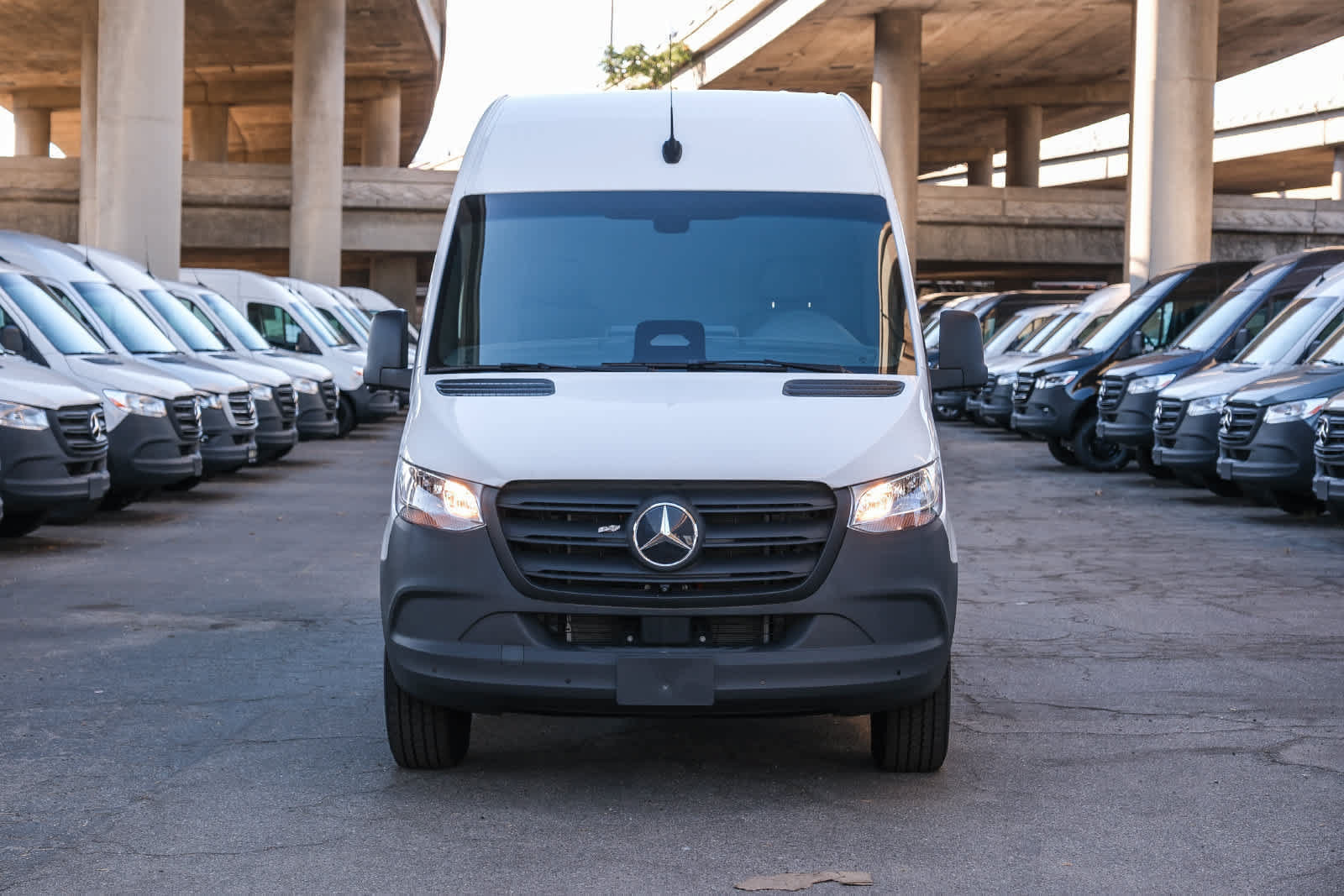 New 2025 Mercedes-Benz eSprinter 170 Cargo image 2