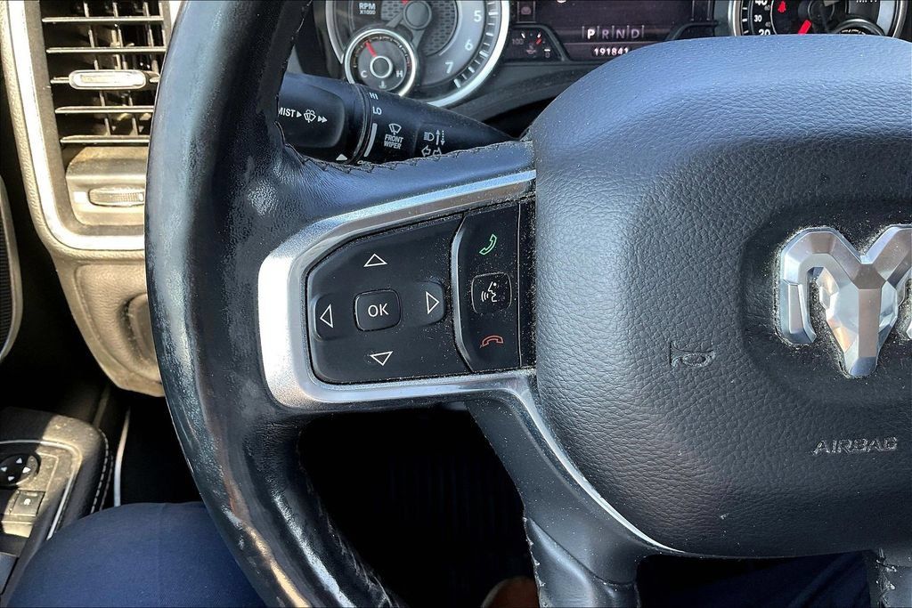 Used 2019 RAM 1500 Laramie AWD/4WD image 11