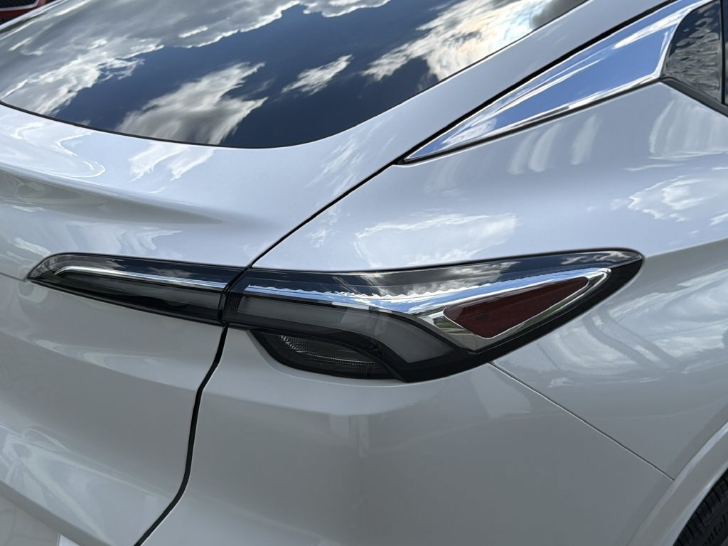 New 2026 Buick Envista Sport Touring FWD image 11