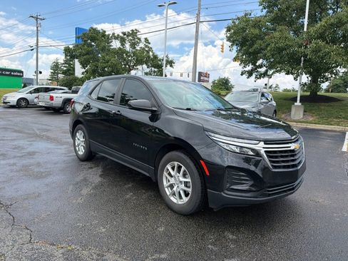Used 2024 Chevrolet Equinox LS FWD image 25