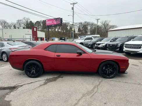 Used 2016 Dodge Challenger SXT Plus image 6
