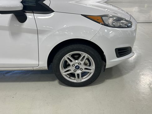 Used 2019 Ford Fiesta SE FWD image 10