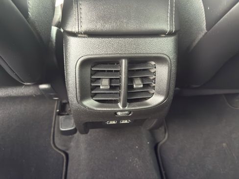 Used 2021 Jeep Cherokee Latitude Lux w/ Trailer Tow Group image 31