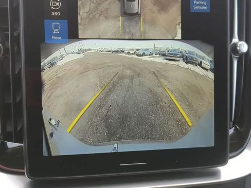 New 2026 Volvo XC90 B6 Plus w/ Protection Package Premier image 28