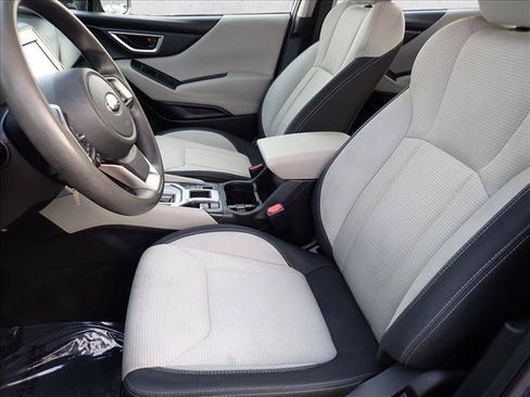 Used 2019 Subaru Forester AWD/4WD image 9