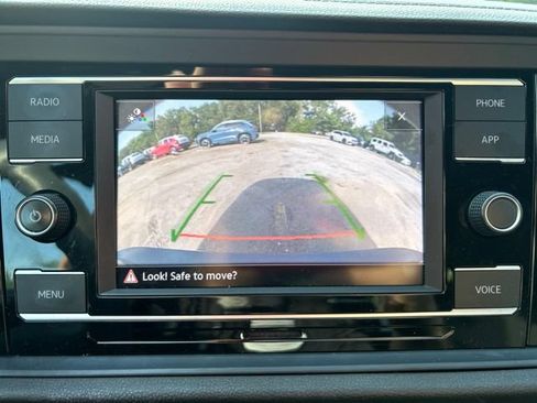 Used 2023 Volkswagen Jetta Sport FWD image 13