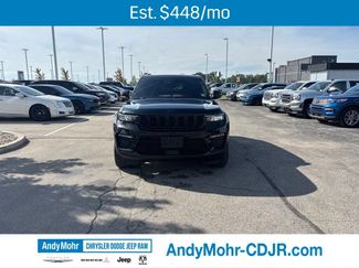 Used 2023 Jeep Grand Cherokee Limited w/ Black Appearance Package AWD/4WD video 2