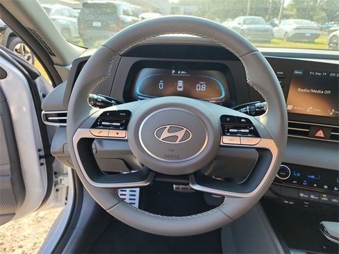 New 2025 Hyundai Elantra Sport image 25