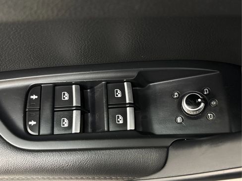Used 2019 Audi Q5 2.0T Premium Plus w/ Premium Plus Package AWD/4WD image 39