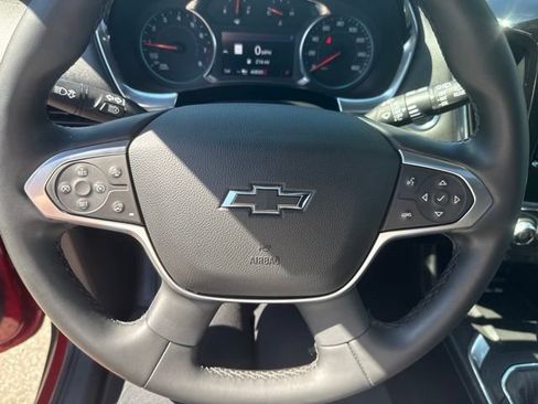 Used 2023 Chevrolet Traverse RS AWD/4WD image 28