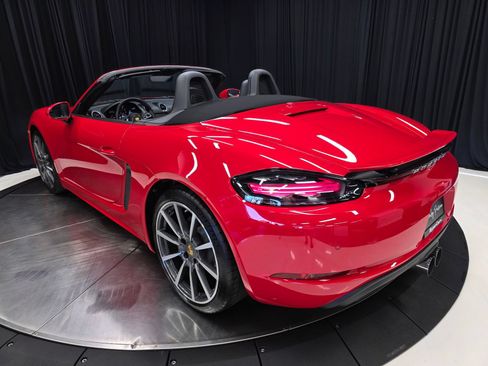 Used 2021 Porsche 718 Boxster RWD image 49