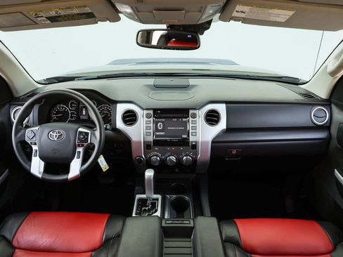 Used 2018 Toyota Tundra SR5 w/ SR5 Upgrade Package image 30