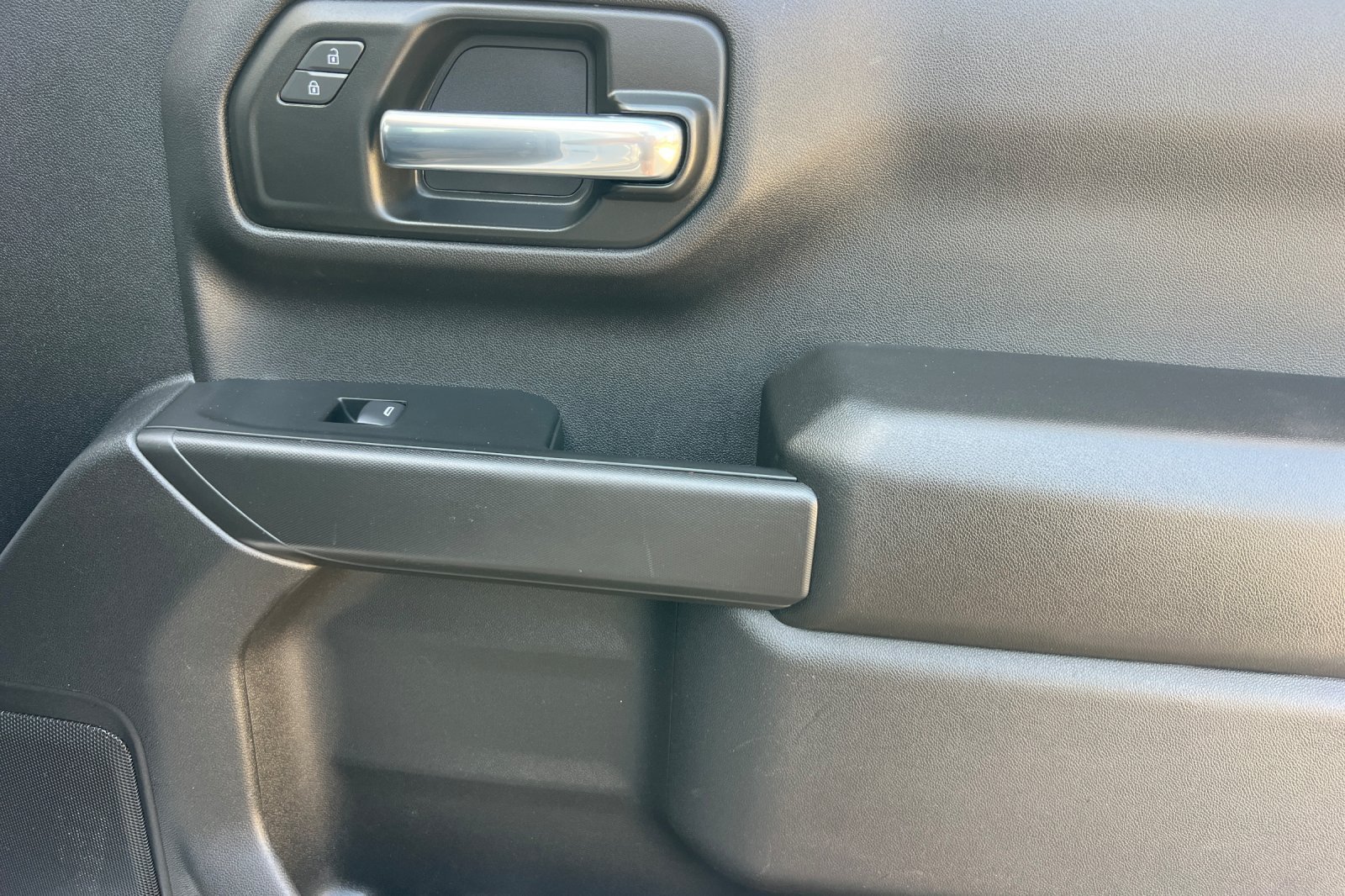 Used 2025 Chevrolet Silverado 1500 W/T RWD image 21