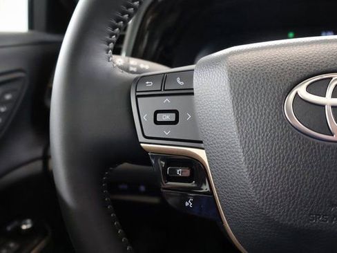 New 2026 Toyota Crown Platinum image 17