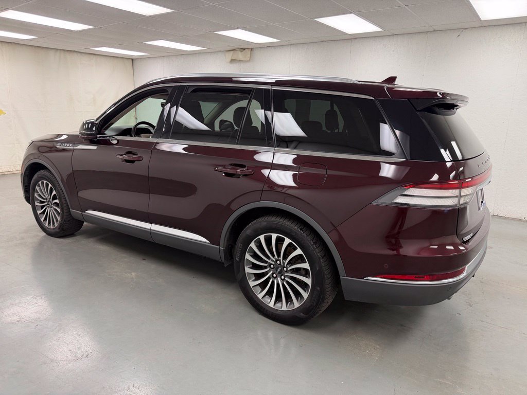 Used 2020 Lincoln Aviator Reserve w/ Equipment Group 201A AWD/4WD image 3
