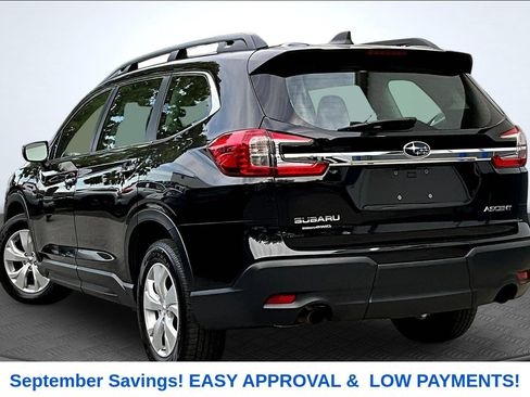 Used 2023 Subaru Ascent 8-Passenger AWD/4WD image 4