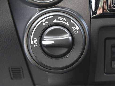 Used 2022 Nissan Titan PRO-4X w/ Pro-4x Utility Package image 25