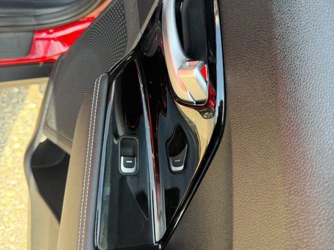 Used 2020 Kia Niro EX w/ Cold Weather Package FWD image 26