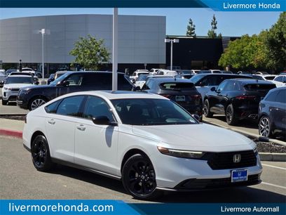 New 2025 Honda Accord SE