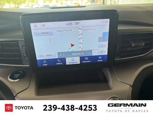 Used 2022 Ford Explorer XLT w/ Equipment Group 202A image 13