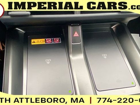 New 2026 Subaru Solterra Premium image 23