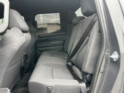 Used 2025 Toyota Tacoma SR5 AWD/4WD image 9