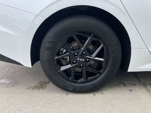 Used 2025 Kia K5 LXS FWD image 36