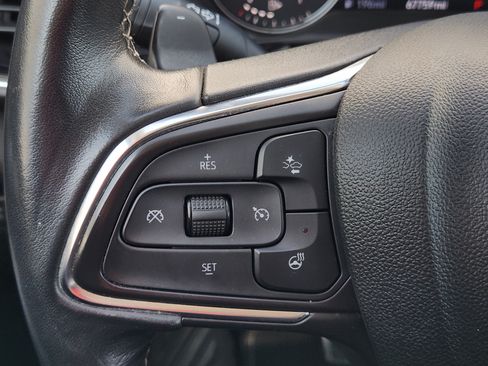 Used 2023 Buick Envision Essence w/ Sport Touring Package FWD image 31