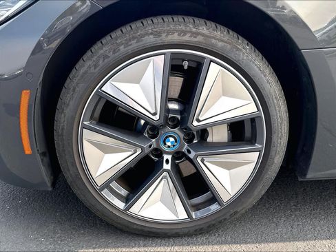 Used 2023 BMW i4 eDrive40 RWD image 35