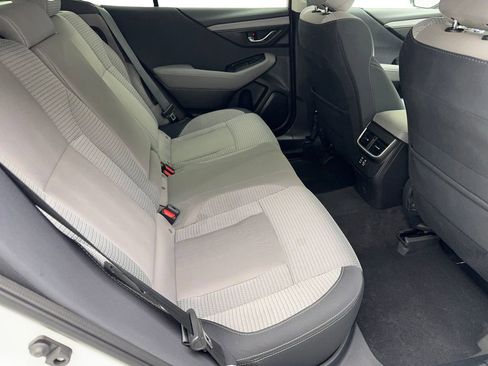 Used 2025 Subaru Outback Premium AWD/4WD image 39