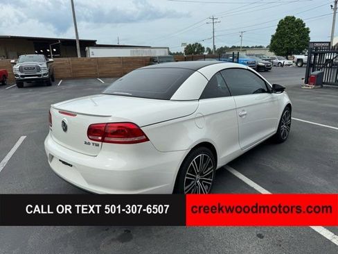 Used 2013 Volkswagen Eos FWD image 4