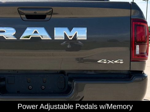 Used 2025 RAM 2500 Laramie w/ Sport Appearance Package AWD/4WD image 13