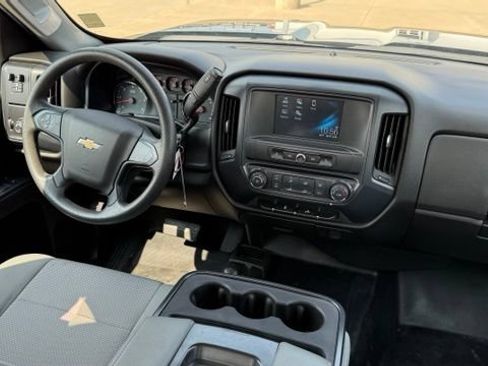 Used 2017 Chevrolet Silverado 2500 W/T AWD/4WD image 30
