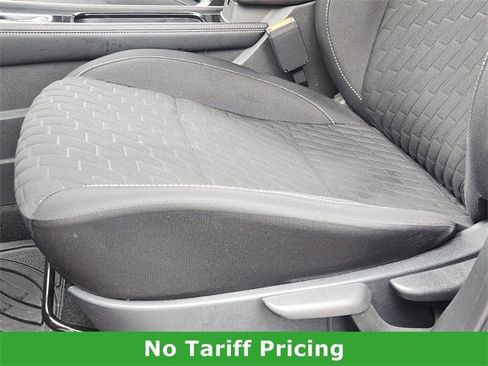 Used 2022 Nissan Kicks SV image 23