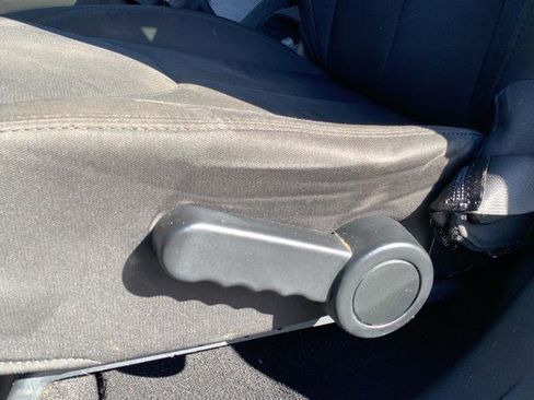 Used 2018 Jeep Wrangler Unlimited Sport S image 20