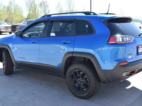 Used 2021 Jeep Cherokee Trailhawk AWD/4WD image 7