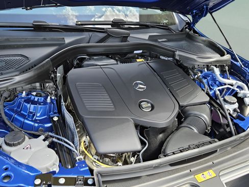 New 2025 Mercedes-Benz GLC 300 image 24