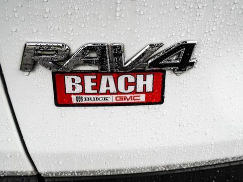 Used 2019 Toyota RAV4 LE image 19