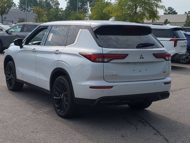 Used 2023 Mitsubishi Outlander SE Black Edition AWD/4WD image 5